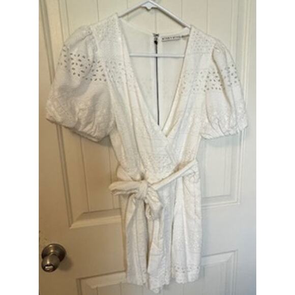 Alice and Olivia Paulina Puff Sleeve Eyelet Romper 6 - Picture 9 of 9